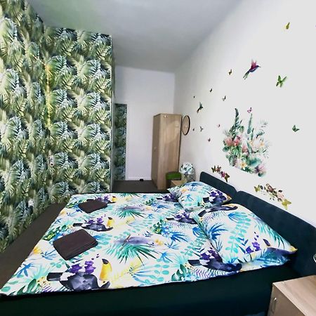 Jungle Rooms Gdansk Exterior photo