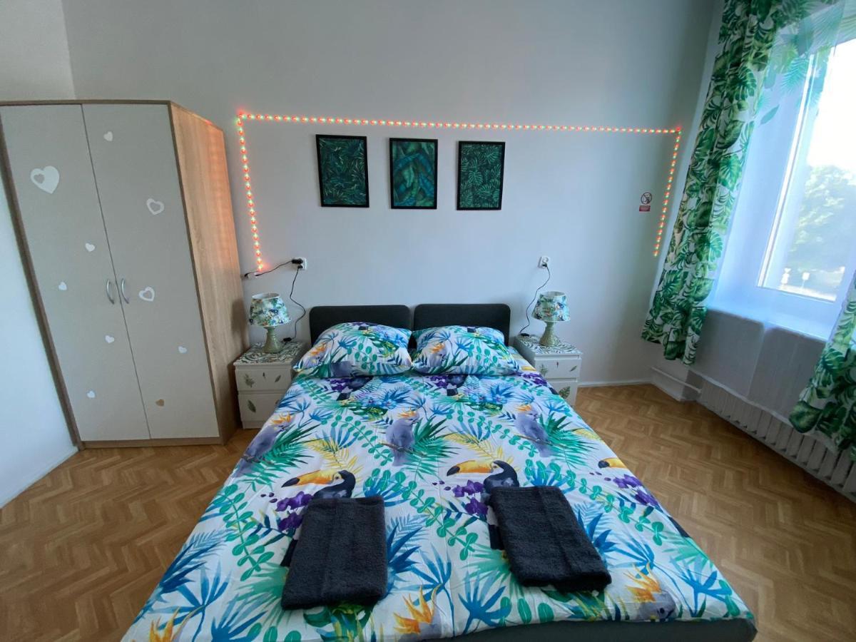 Jungle Rooms Gdansk Exterior photo
